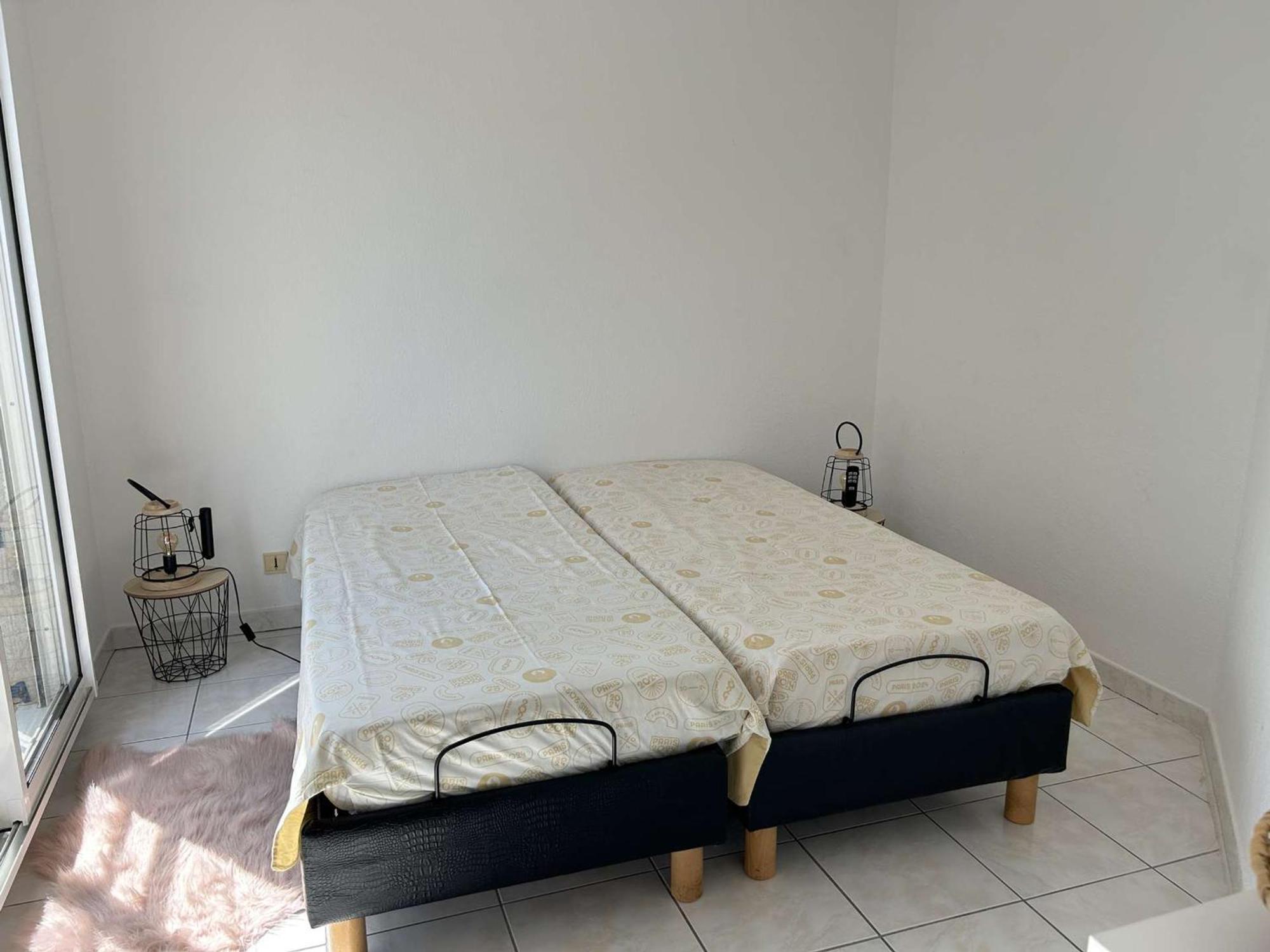 Appartement Cosy A Port Frejus: Climatise, Proche Plage, Commerces Et Garage - 4 Couchages - Fr-1-226a-176 *