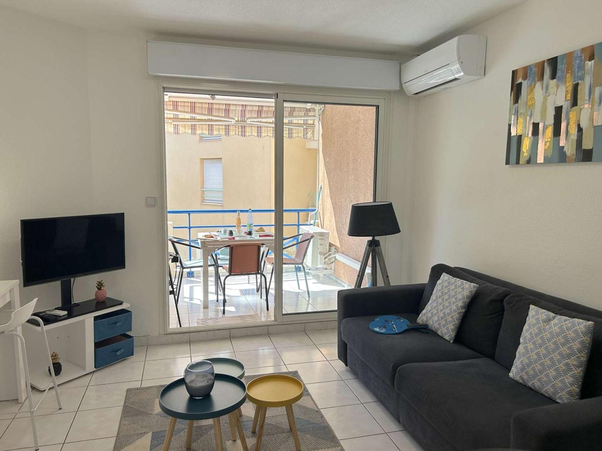 Appartement Cosy A Port Frejus: Climatise, Proche Plage, Commerces Et Garage - 4 Couchages - Fr-1-226a-176